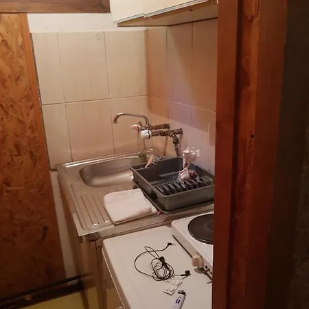 Pecin Stan Apartment *